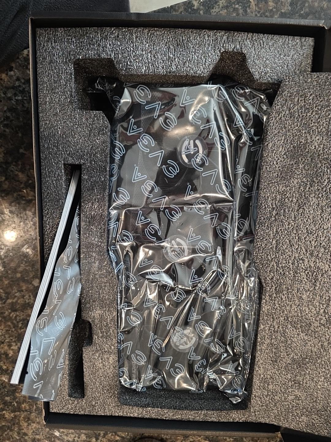 EVGA GeForce RTX 3080 FTW3 ULTRA GAMING 10GB GDDR6X Graphics Card (Open Box) — photo 3 of 8