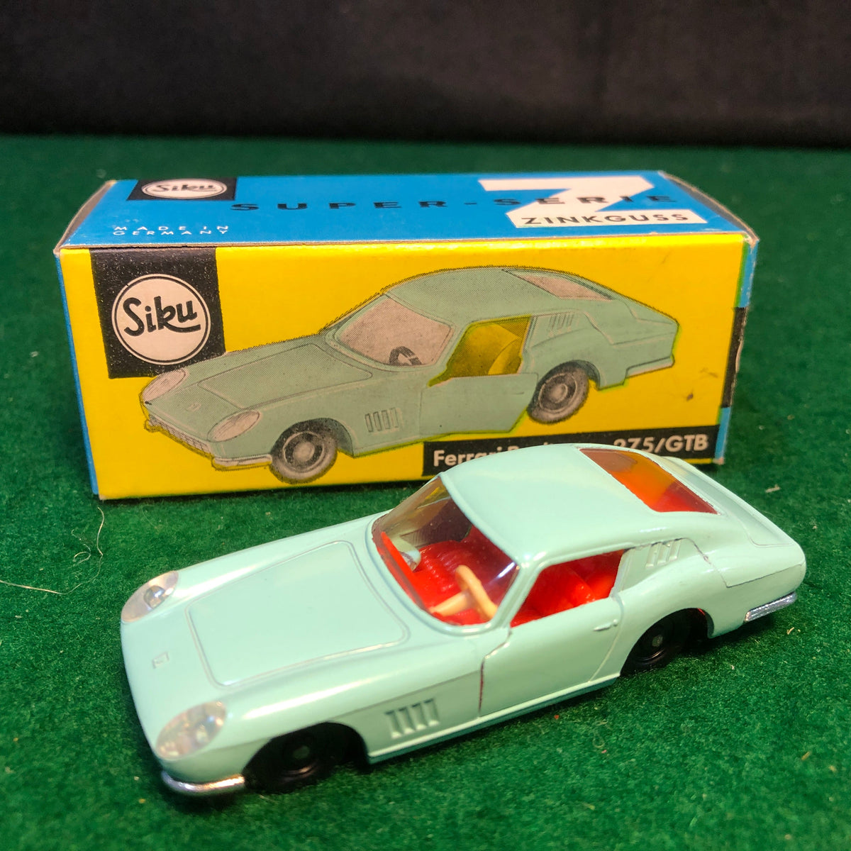 Ferrari 275 GTB/4 Light Blue by Siku 1:43 (V269)