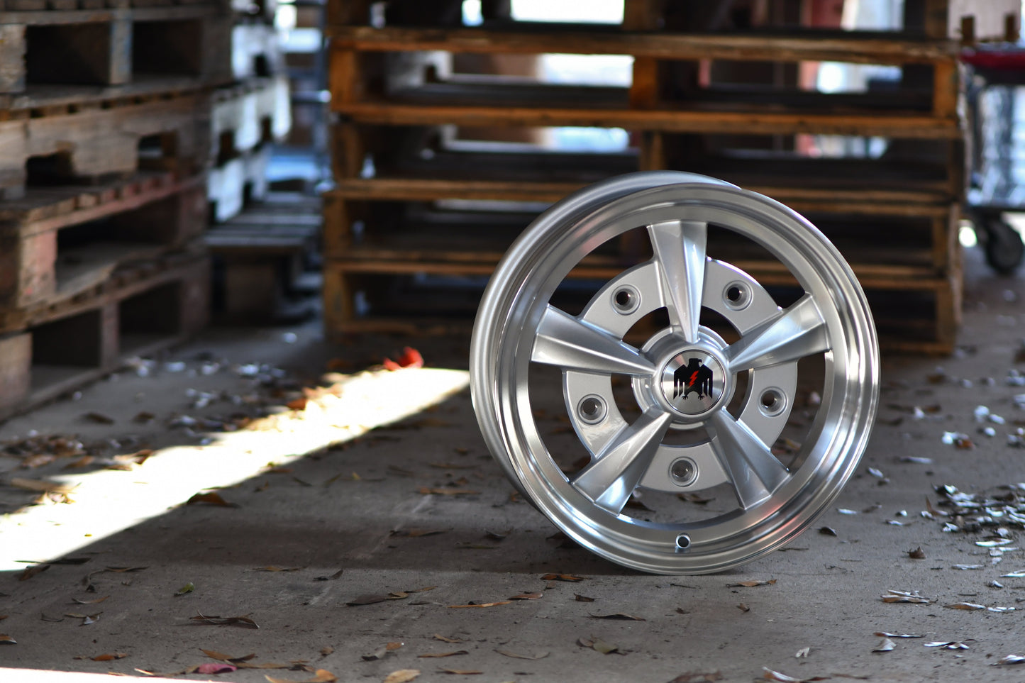 Hans | Gloss Silver Machined Lip — photo 4 of 7