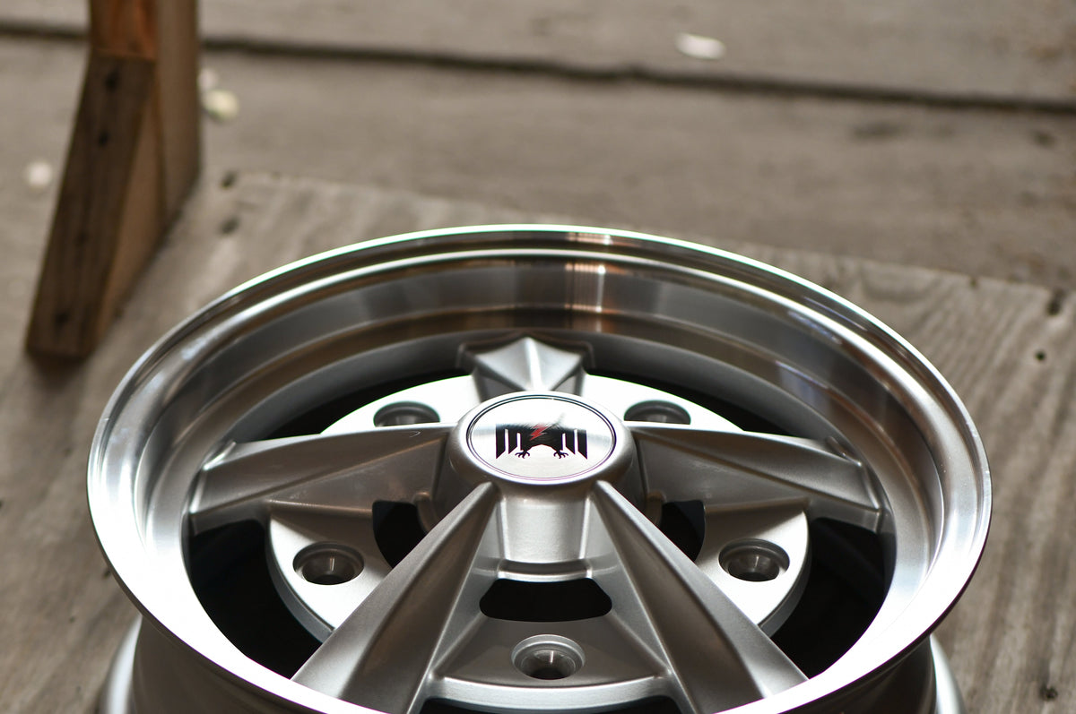 Hans | Gloss Silver Machined Lip — photo 3 of 7