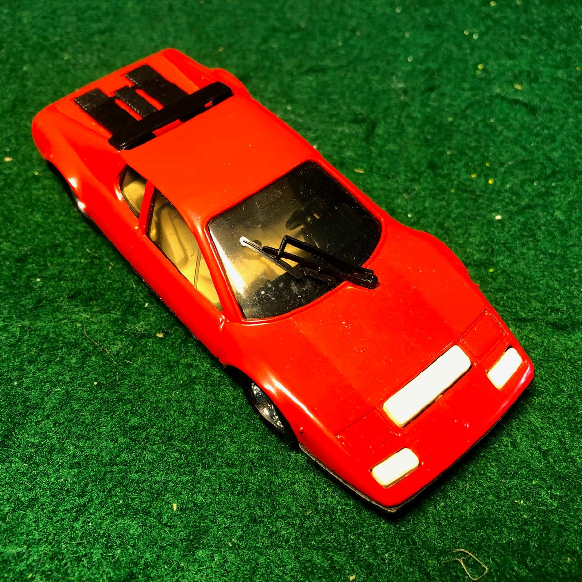 Ferrari 365/512 BB Berlinetta Boxer Red/Black by Solido 1:43 (44)(No box)