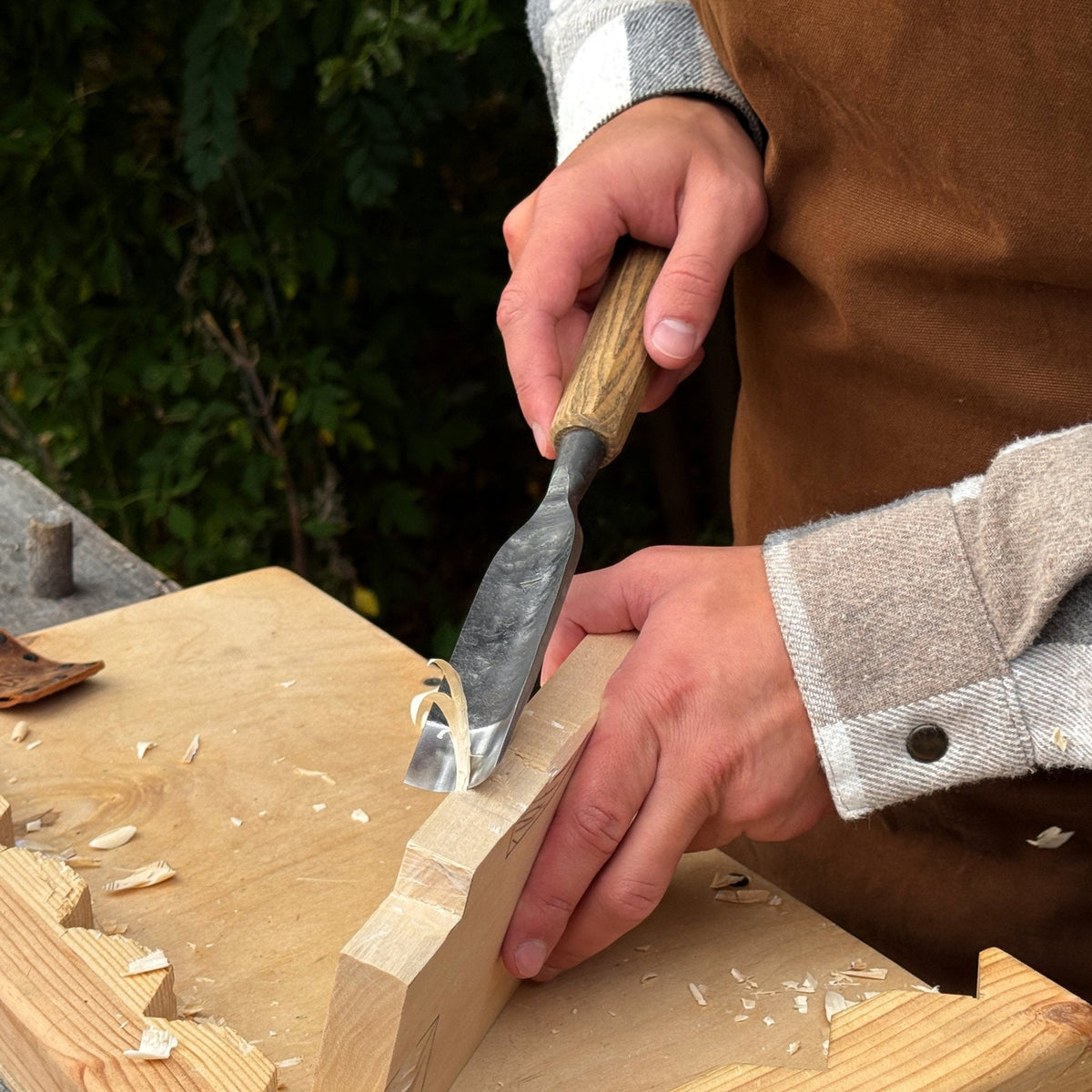 Straight Carving Gouge, 20 - 40 mm (0.8 - 1.6 inches)