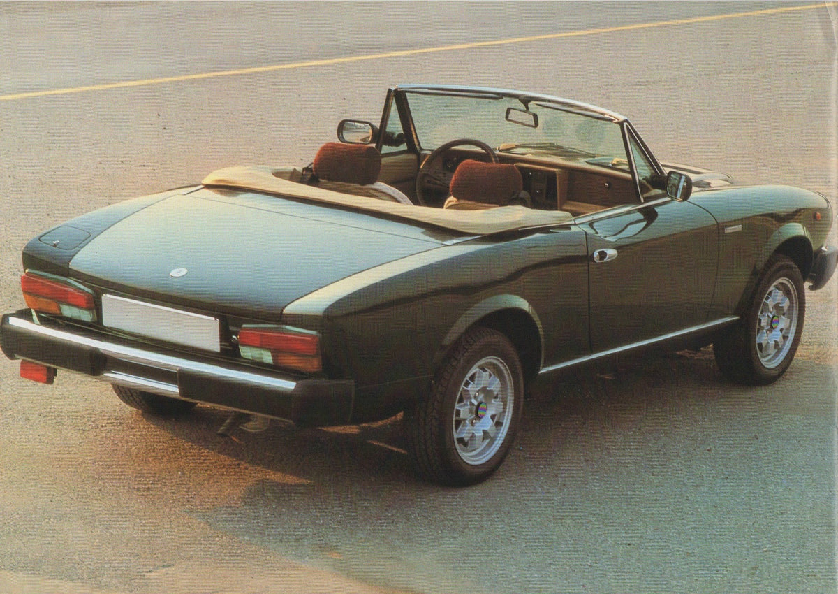 Pininfarina Spider (Fiat 124) Brochure