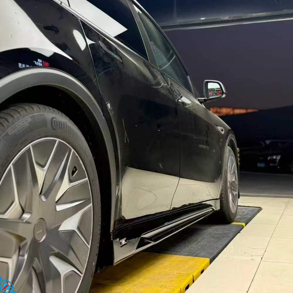 2025+ Tesla Model Y (Juniper) Aero Style Gloss Black ABS Body Kit | MRK — photo 3 of 10