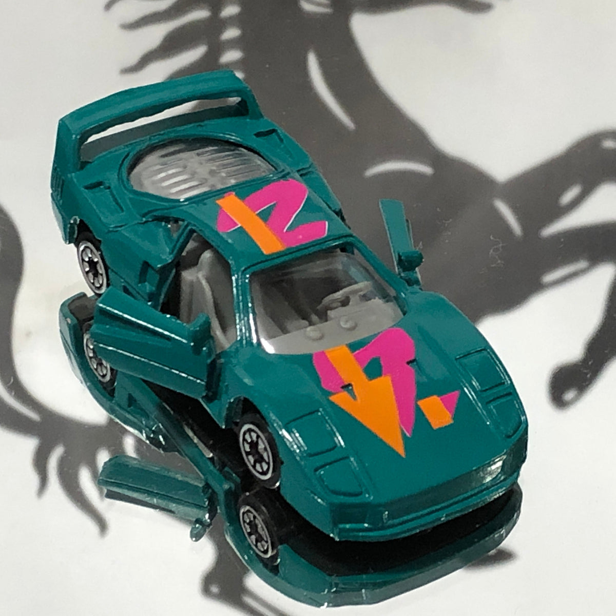 Ferrari F40 Green w/Gray Interior by Tootsietoy 1:43(No box)
