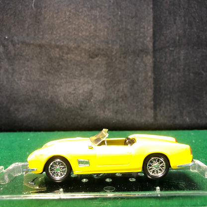 Ferrari 250 California Spyder Open Cabriolet Yellow by Vitesse 1:43 (140)(DC)