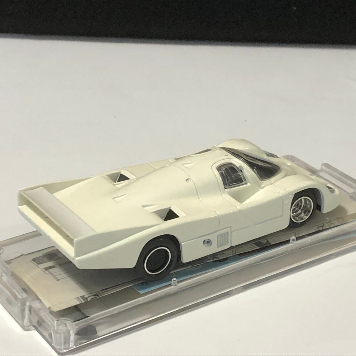 Porsche 956 Le Mans 1986 Fortuna N 17 by Vitesse 1:43 (SM42)