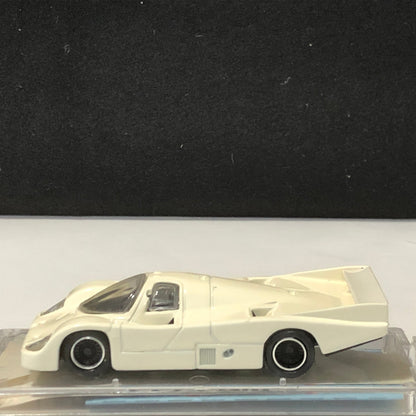 Porsche 956 Le Mans 1986 Danone N 33 by Vitesse 1:43 (SM43)