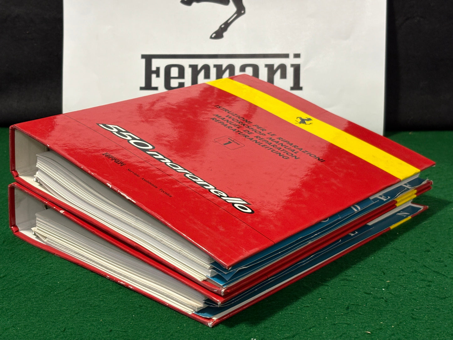 Ferrari 550 Maranello Workshop Manual - 2 Volume Set (0138/96 - 0139/96)